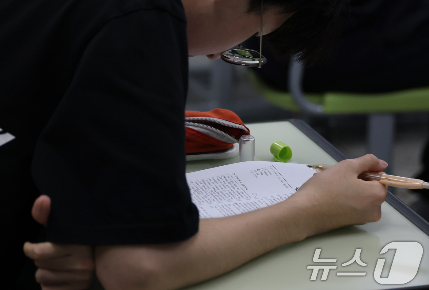 (서울=뉴스1) 사진공동취재단 = 2027학년도 대학수학능력시험 9월 모의평가 시행일인 2일 오전 서울 광진구 광남고등학교에서 수험생들이 시험 준비를 하고 있다. 2026.9.2/ …