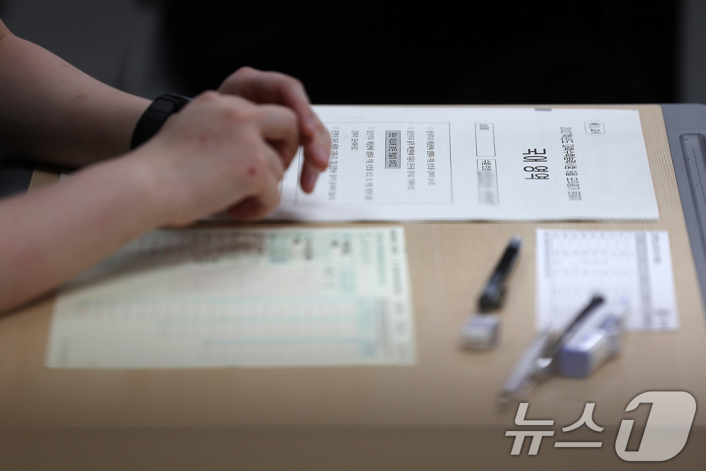 (대구=뉴스1) 공정식 기자 = 2027학년도 대학수학능력시험을 앞두고 9월 모의평가가 치러진 2일 대구 수성구 대구남산고 고3 학생들이 시험을 준비하고 있다. 2026.9.2/뉴 …