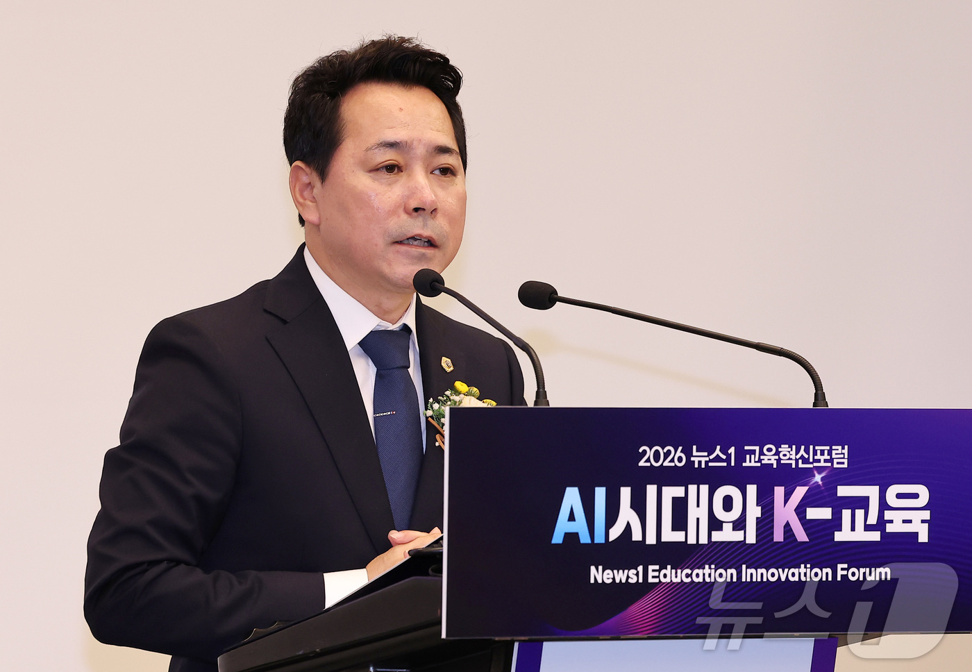 (서울=뉴스1) 김성진 기자 = 임만균 서울시의회 의장이 2일 서울 용산구 나인트리 프리미어 로카우스 호텔에서 'AI시대와 K-교육'이라는 주제로 열린 2026 뉴스1 교육혁신포럼 …