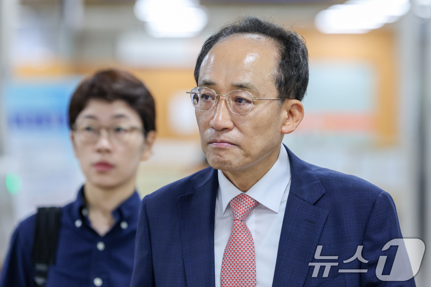(서울=뉴스1) 안은나 기자 = 12·3 비상계엄 당시 국민의힘 원내대표로서 국회의 계엄 해제 표결을 방해한 혐의를 받는 추경호 대구시장이 2일 서울 서초구 중앙지방법원에서 열린 …