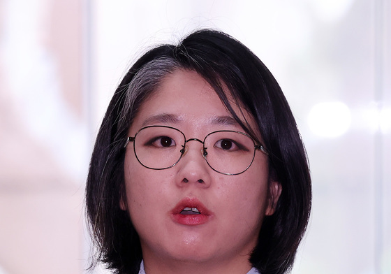 질문에 답하는 용혜인 성평등가족부 장관 후보자