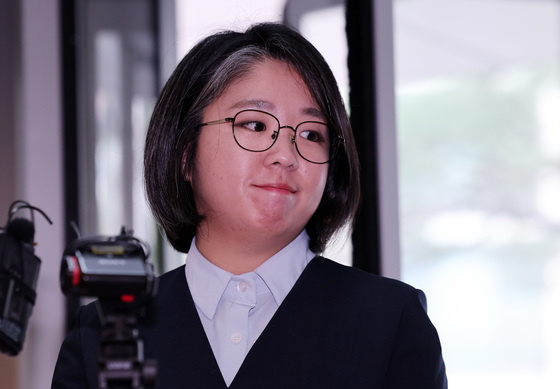 용혜인, 인사청문회 사무실 첫 출근