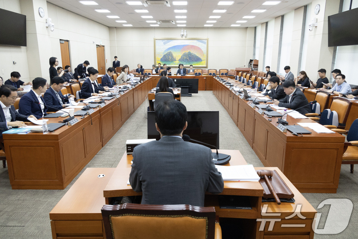 (서울=뉴스1) 신웅수 기자 = 박상혁 소위원장이 2일 서울 여의도 국회에서 열린 정무위원회 법안심사제1소위원회를 주재하고 있다. 2026.9.2/뉴스1