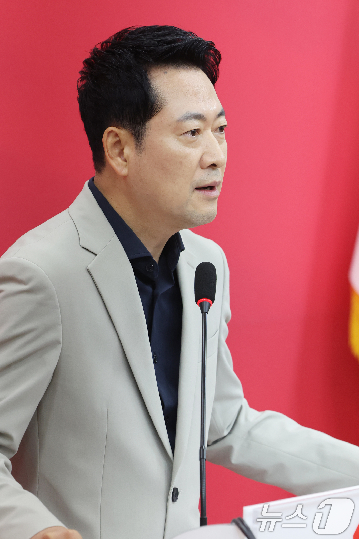 (서울=뉴스1) 황기선 기자 = 장동혁 국민의힘 대표가 2일 오전 서울 여의도 국회에서 현안 관련 기자회견을 하고 있다. 2026.9.2/뉴스1