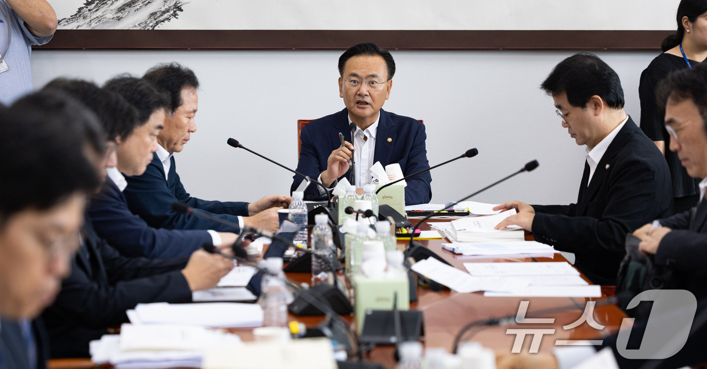 (서울=뉴스1) 유승관 기자 = 유상범 국회 예산결산특별위원회 2025회계연도 결산심사소위원장이 2일 서울 여의도 국회에서 열린 제439회 국회(정기회) 예산결산특별위원회 제1차 …