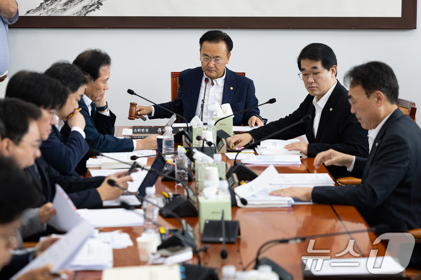 (서울=뉴스1) 유승관 기자 = 유상범 국회 예산결산특별위원회 2025회계연도 결산심사소위원장이 2일 서울 여의도 국회에서 열린 제439회 국회(정기회) 예산결산특별위원회 제1차 …