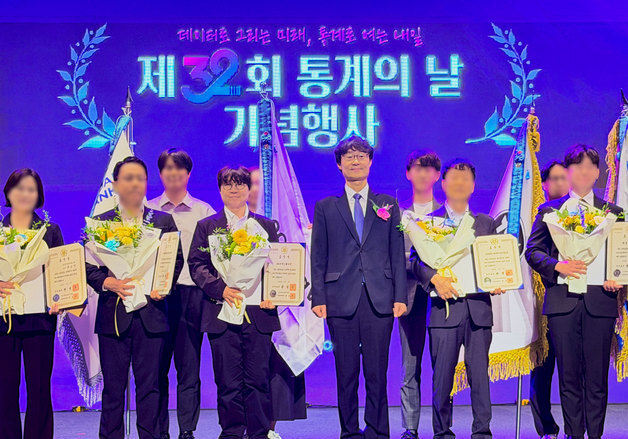 "11년 국가통계 협력"…커넥트웨이브 메이크샵, '통계의 날' 국무총리표창