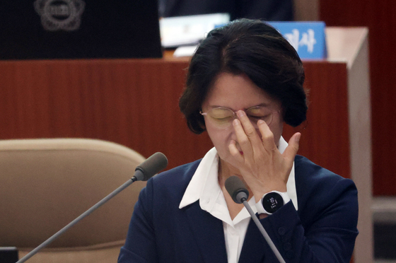 '눈가림' '공약용 구조조정'…채무 상황 놓고 추미애-도의회 격돌(종합)