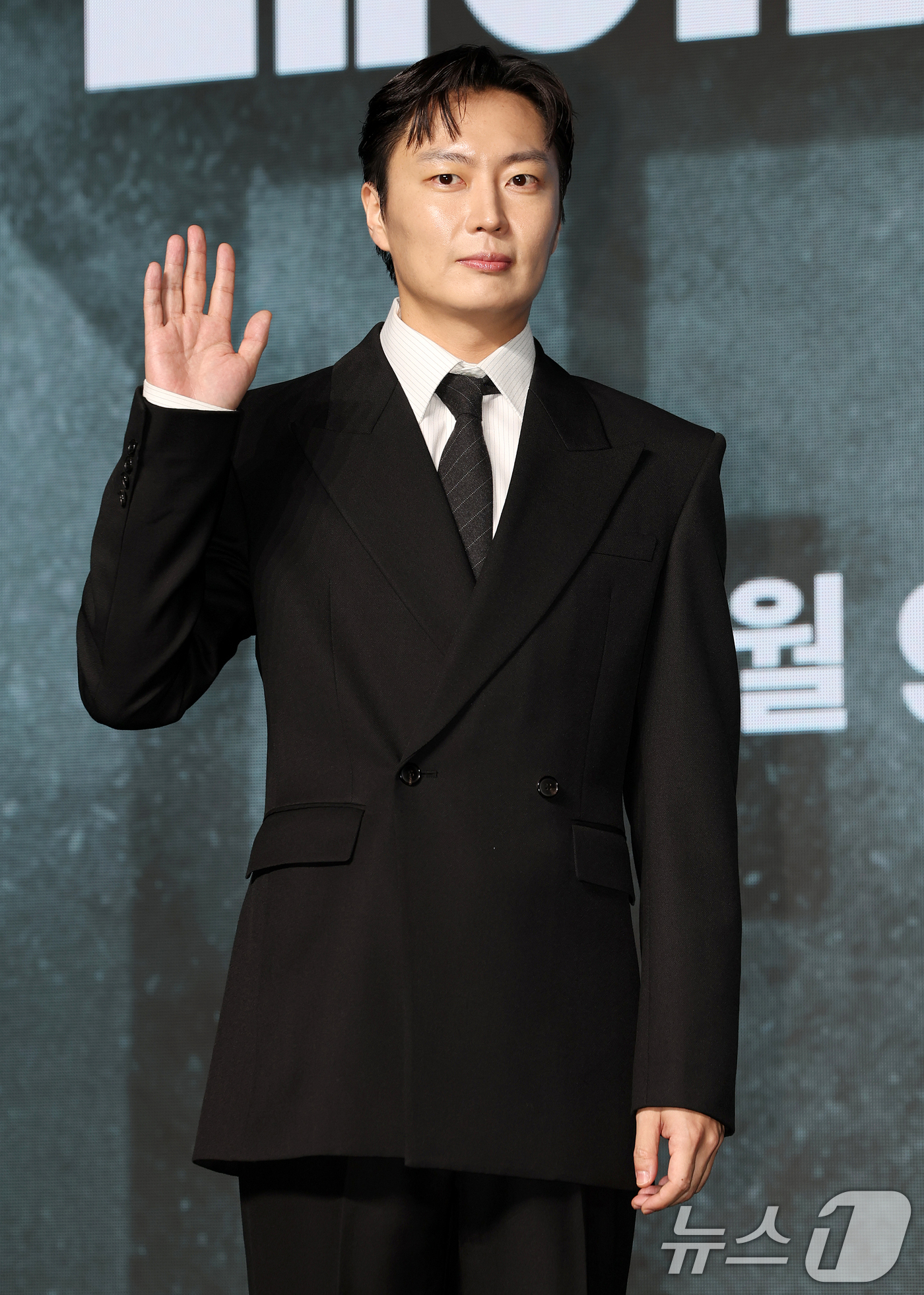 (서울=뉴스1) 김진환 기자 = 배우 노재원이 2일 서울 영등포구 콘래드서울호텔 그랜드볼룸에서 진행된 디즈니+ 오리지널 시리즈 '메이드 인 코리아2' 제작발표회에 참석해 포즈를 취 …