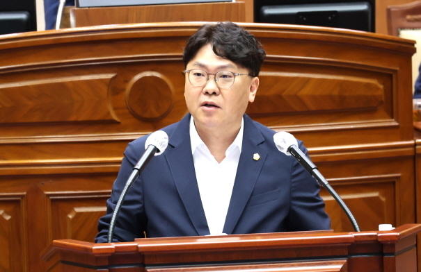 "화재로 잿더미 된 전주농수산물도매시장…단순 복구에 그쳐선 안 돼"