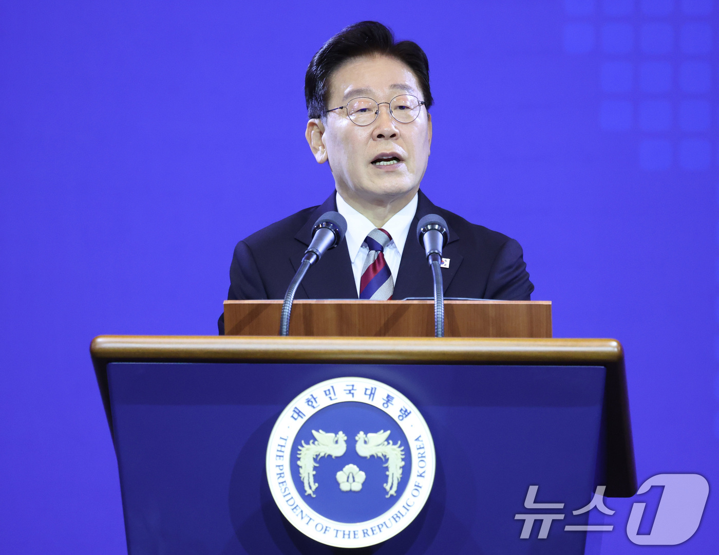 (인천=뉴스1) 이재명 기자 = 이재명 대통령이 2일 인천 중구 인스파이어 리조트에서 열린 제22기 민주평통 미주지역회의 평화공존 정책 대화에서 발언하고 있다. 2026.9.2/뉴 …