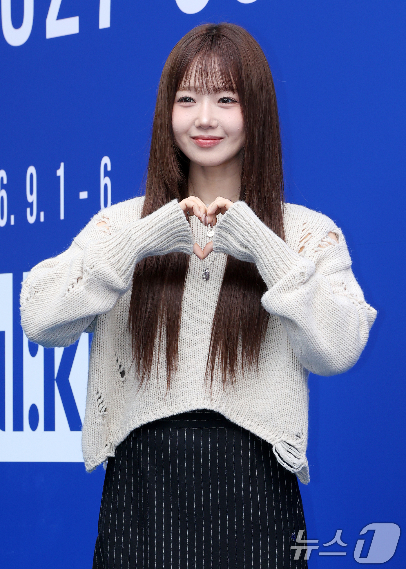 (서울=뉴스1) 김진환 기자 = 위키미키 최유정이 2일 서울 중구 동대문디자인플라자(DDP)에서 열린 2027 S/S서울패션위크 얼킨(ul:kin) 컬렉션에 참석해 포즈를 취하고 …