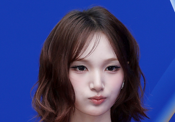 이프아이 샤샤, 표정도 귀엽게