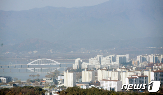 [오늘의 날씨] 강원(3일, 목)…대체로 흐림, 5~10㎜ 가끔 비