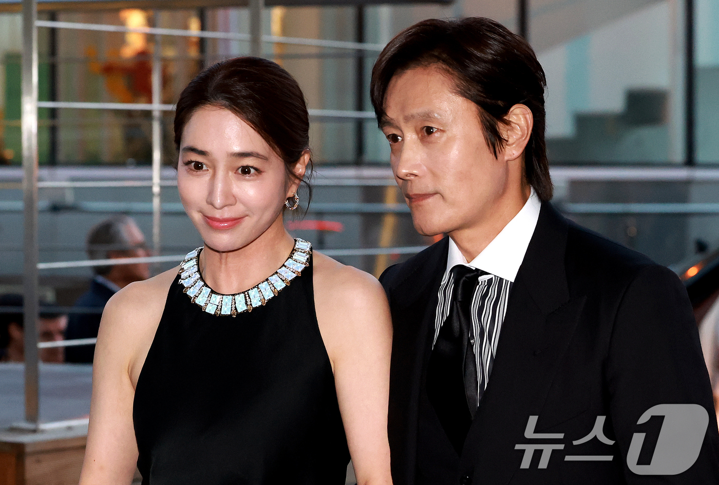 (서울=뉴스1) 이호윤 기자 = 배우 이민정·이병헌 부부가 2일 서울 용산구 리움미술관에서 열린 CJ 나이트 인 셀러브레이션 오브 프리즈 서울에 참석하고 있다. 2026.9.2/뉴 …