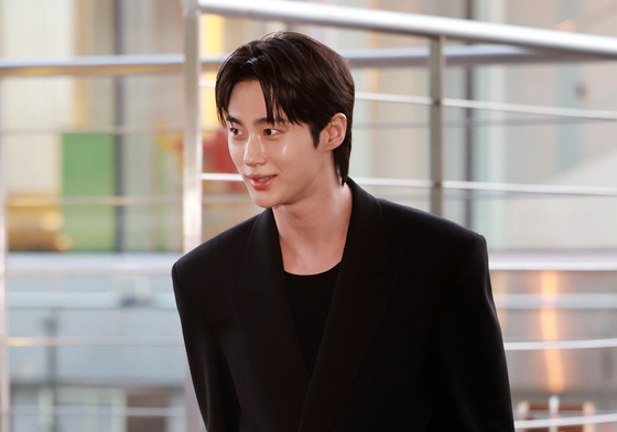 변우석 '우월한 외모'