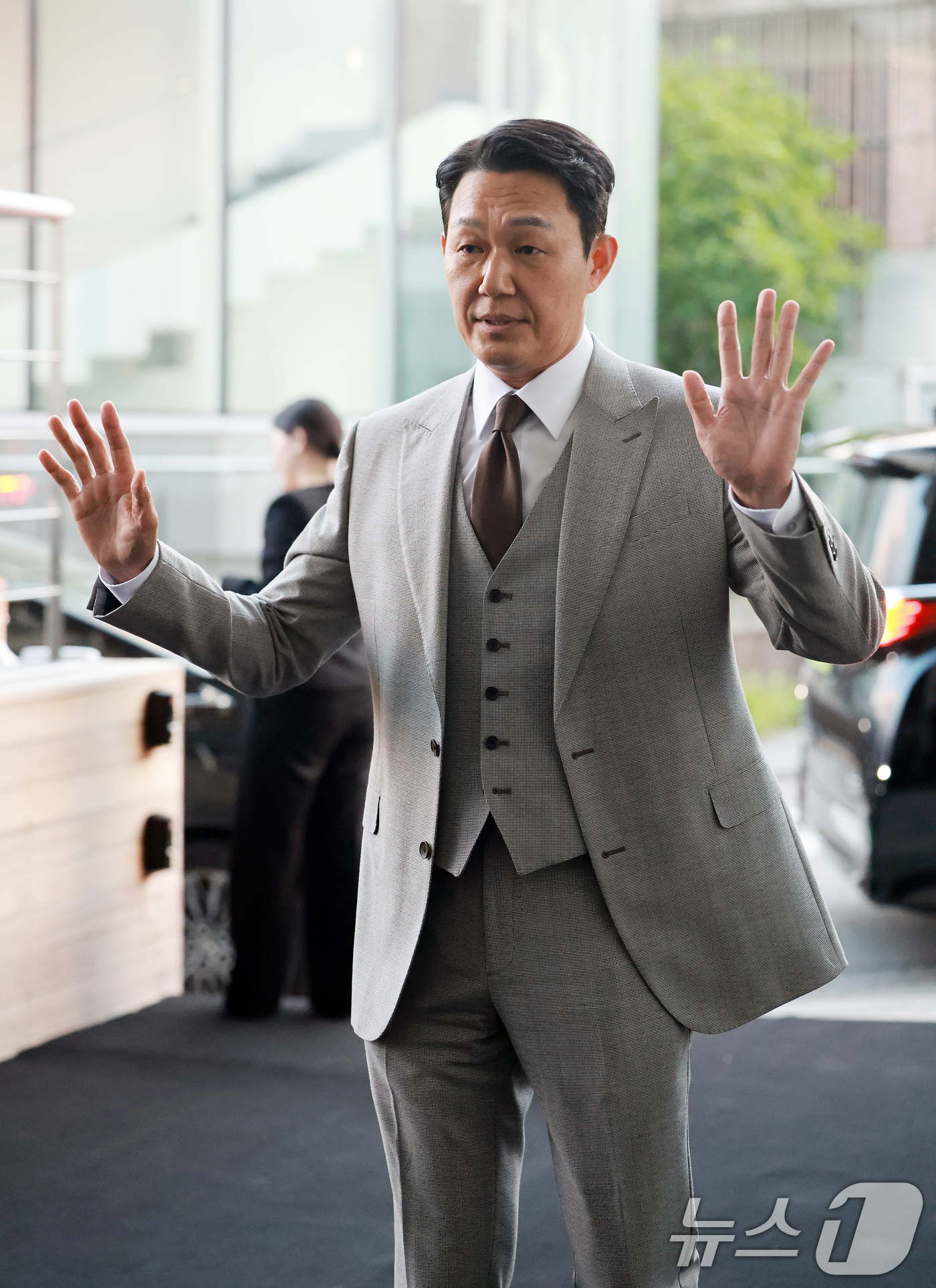 (서울=뉴스1) 이호윤 기자 = 배우 박성웅이 2일 서울 용산구 리움미술관에서 열린 CJ 나이트 인 셀러브레이션 오브 프리즈 서울에 참석하고 있다. 2026.9.2/뉴스1