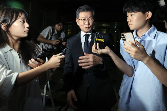 피의자 신분 조사 받고 나온 정몽규 전 대한축구협회장