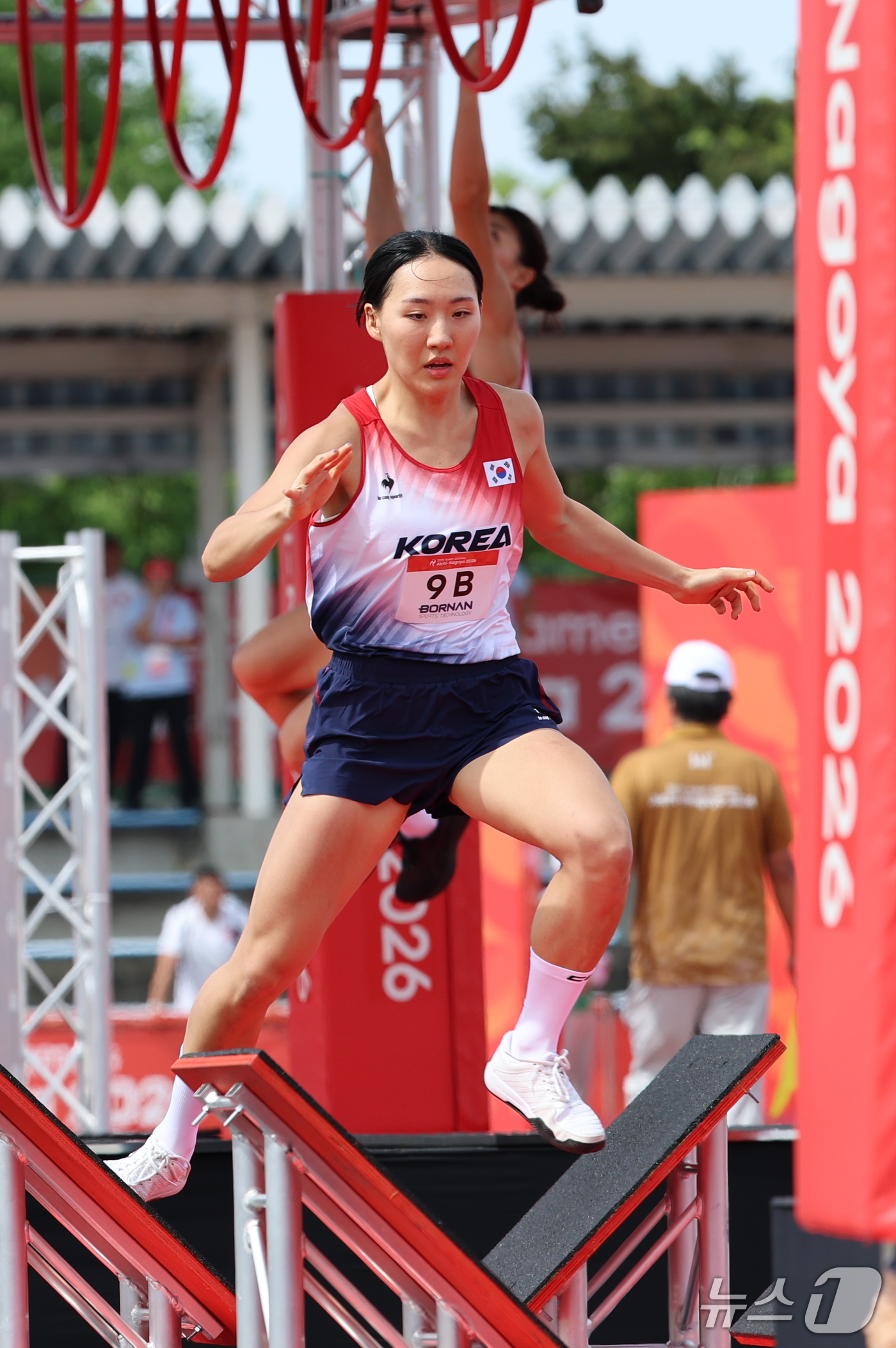 (안조=뉴스1) 안은나 기자 = 대한민국 성승민이 20일 일본 안조 스포츠 파크에서 열린 2026 아이치·나고야 아시안게임 근대 5종 개인전 여자 결승전에서 장애물 경기를 펼치고 …