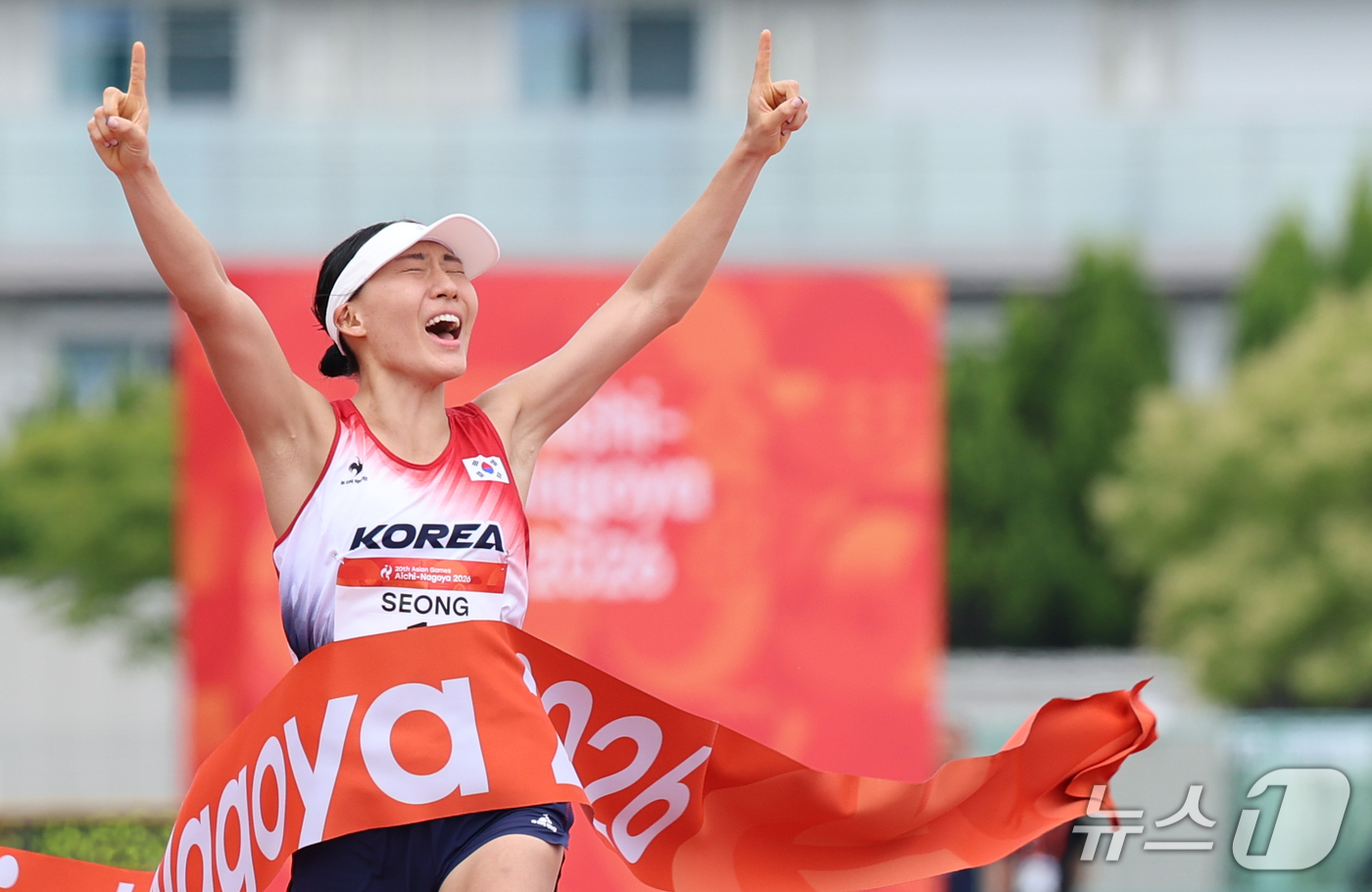 (안조(일본)=뉴스1) 안은나 기자 = 대한민국 성승민이 20일 일본 안조 스포츠 파크에서 열린 2026 아이치·나고야 아시안게임 근대 5종 개인전 여자 결승전에서 금메달을 확정짓 …