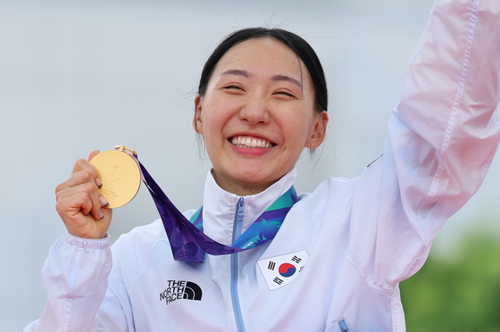 한국 첫 金 성승민 "앞만 보고 달렸다…다음엔 중계도 해주세요"[AG]