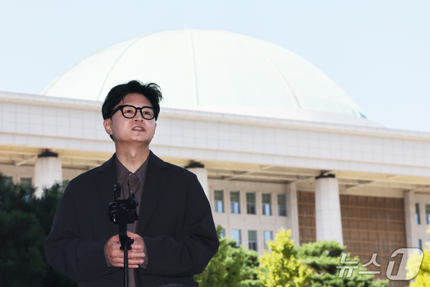 (서울=뉴스1) 황기선 기자 = 한동훈 무소속 의원이 20일 오후 서울 여의도 국회 의원회관 앞에서 법무부 장관 후보직에서 자진 사퇴한 김승원 더불어민주당 의원 등과 관련한 브리핑 …