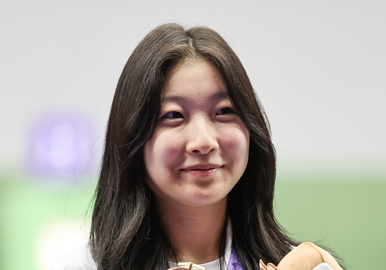 동메달 손에 든 반효진