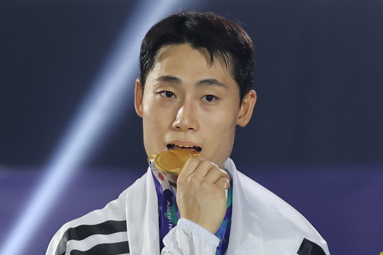 테크볼 우승 이준석 "직장 그만두고 택한 도전, 金으로 결실"[AG]
