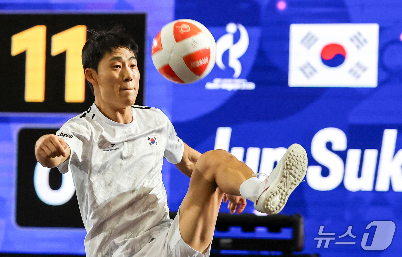 (나고야=뉴스1) 안은나 기자 = 한국 테크볼 사상 첫 국제종합스포츠대회 메달리스트가 된 이준석이 20일 일본 나고야 히가시 스포츠센터에서 열린 2026 아이치·나고야 아시안게임 …