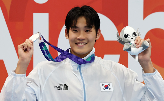 자유형 100m 은메달 획득한 김영범