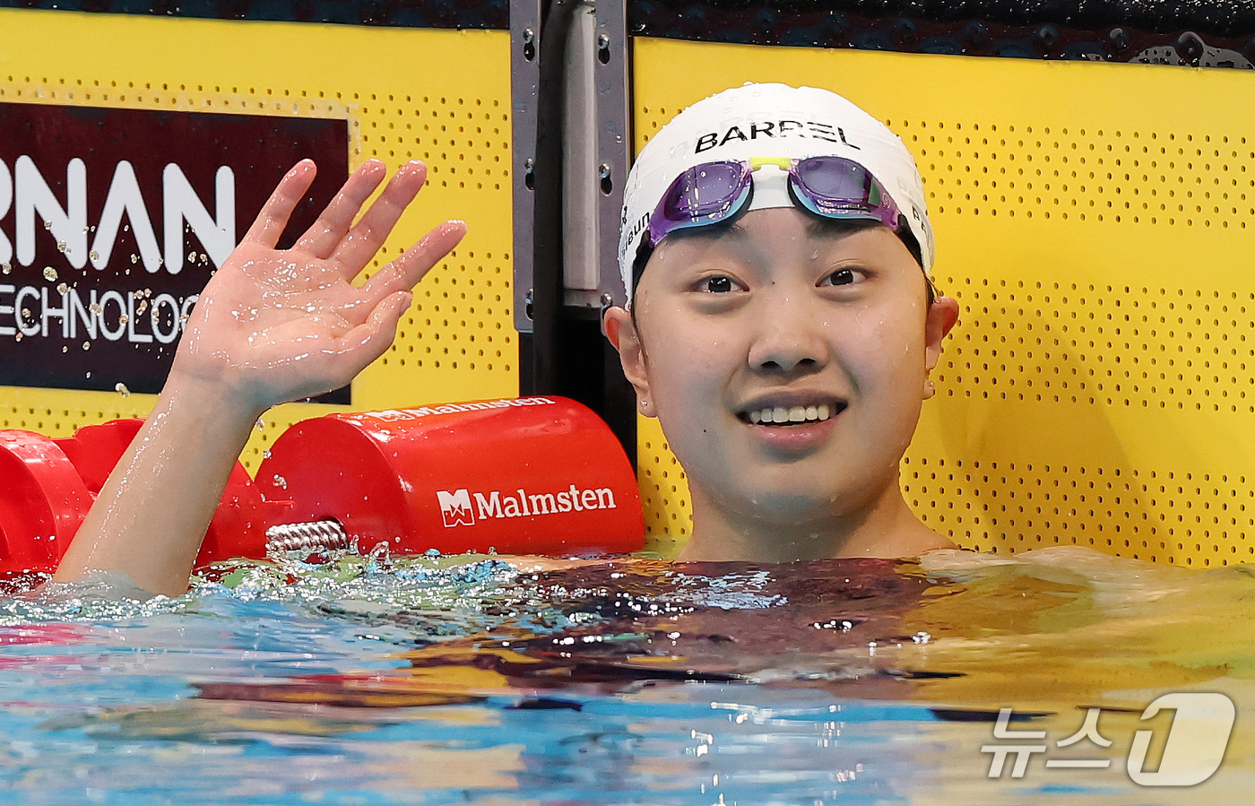 (도쿄=뉴스1) 김민지 기자 = 20일 도쿄 아쿠아틱스 센터에서 열린 2026 아이치·나고야 아시안게임 여자 50m 평영 결승전에서 박시은이 경기를 마치고 미소를 보이고 있다. 2 …