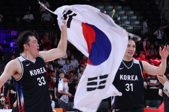 '맏형' 장재석 "광복절 대패 죄송했는데…금메달로 만회해 기뻐"[AG]