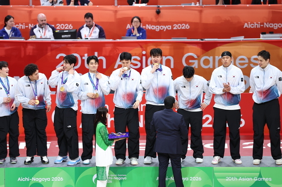 금메달 목에 건 남자 농구 대표팀