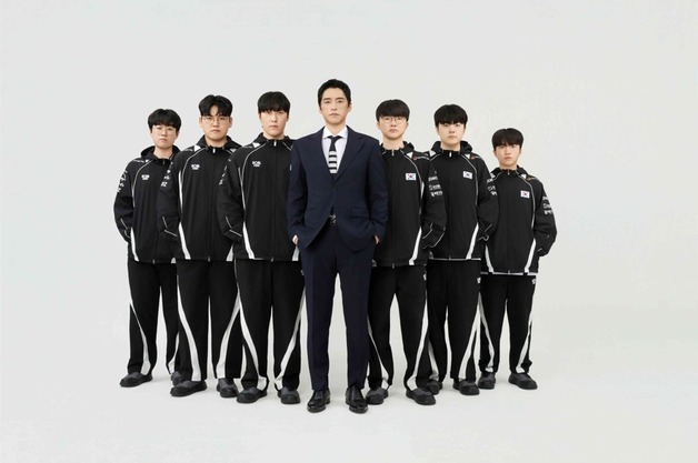 W컨셉, 아시안게임 LoL 국가대표 카드 온라인 단독 한정 판매