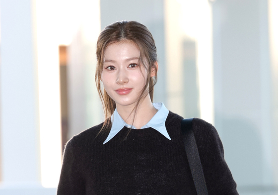 트와이스 사나, 고혹적인 가을 여인