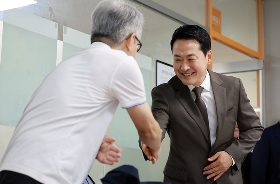 이동노동자 쉼터 찾은 장동혁 대표