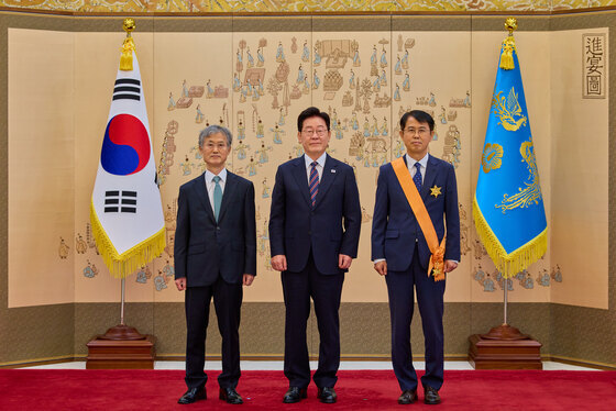 靑, 대법원에 "헌법 위배·사실왜곡" 직격…이례적 2차례 언론공지로 대응