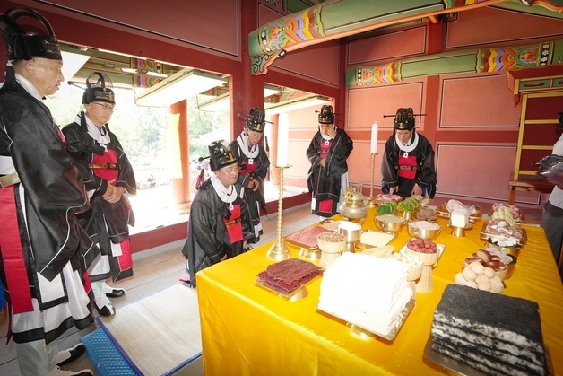 경기 광주시, 숭렬전 추계 제향 봉행…온조왕·이서 장군 호국정신 기려