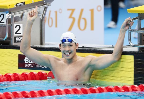 '단거리 샛별' 김영범, 자유형 50m 대회新…한국, 계영 800m 결선행[AG] (종합)