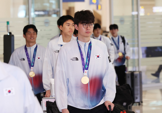 귀국하는 이현중