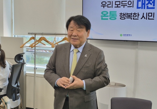 염홍철 유니버시아드 조직위원장 "북한 참가 긍정적 전망"