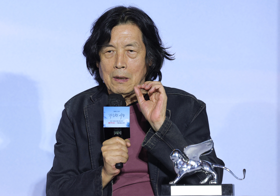 은사자상 수상한 '가능한 사랑' 이창동 감독