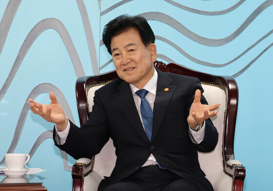 정동영, 6박 8일간 유럽 3개국 방문…'한반도 평화 공존' 발전 모색