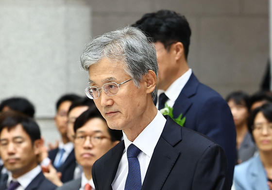 김성수 신임 대법관 취임식 참석하는 조희대 대법원장