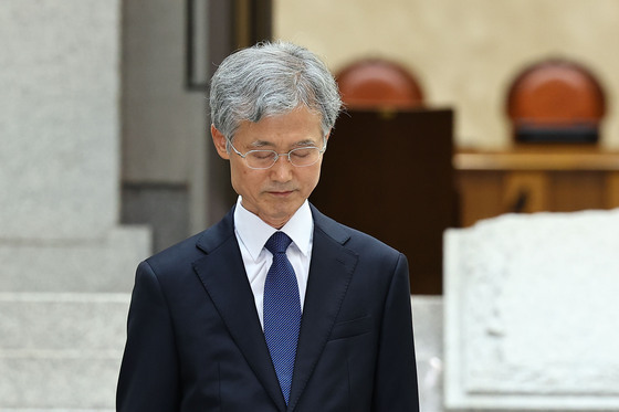 [속보] 靑 "대법원, 헌법상 기본권 침해 없도록 구성 의무 충실히 이행해야"