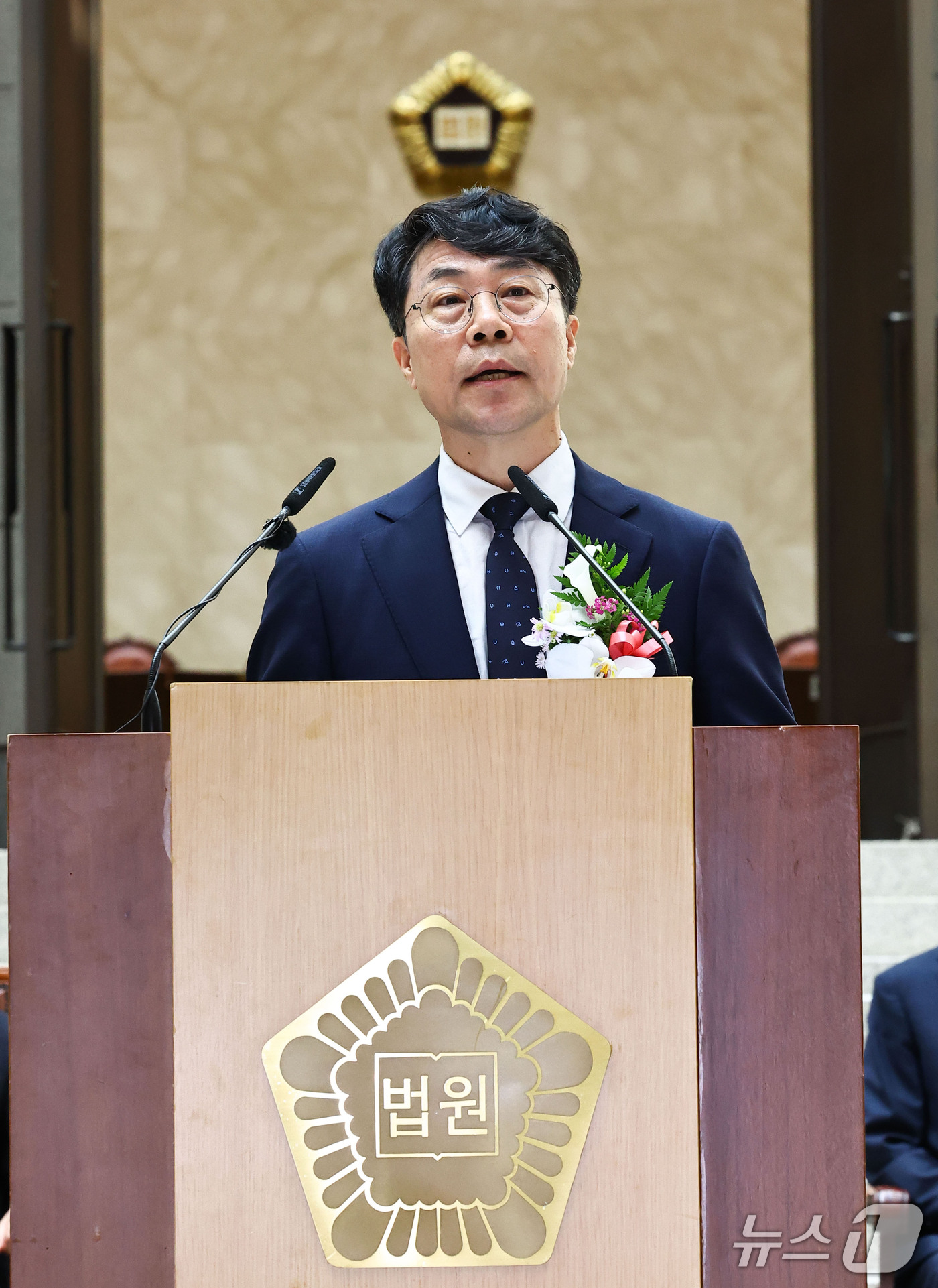 (서울=뉴스1) 이광호 기자 = 김성수 신임 대법관이 21일 서울 서초구 대법원에서 열린 취임식에서 취임사를 하고 있다. (공동취재) 2026.9.21/뉴스1