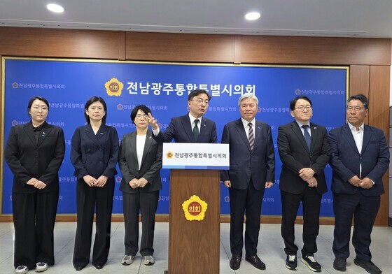신장식 "與 호남 정치인들, 반도체 부지 광주 군공항 문제 입꾹닫"