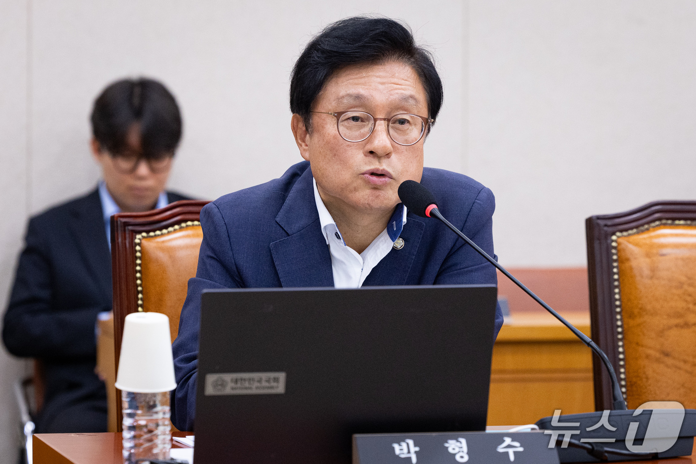 (서울=뉴스1) 유승관 기자 = 국회 법제사법위원회 박형수 국민의힘 간사가 21일 서울 여의도 국회에서 열린 제439회 국회(정기회) 법제사법위원회 제7차 전체회의에서 조희대 대법 …