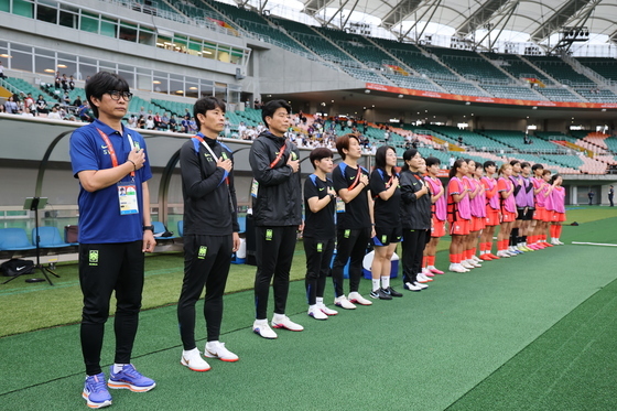대한민국 여자 축구대표팀, 긴장되는 남북전