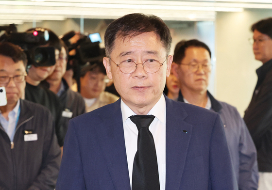 기자회견장 출입 제지당한 조성현 부회장